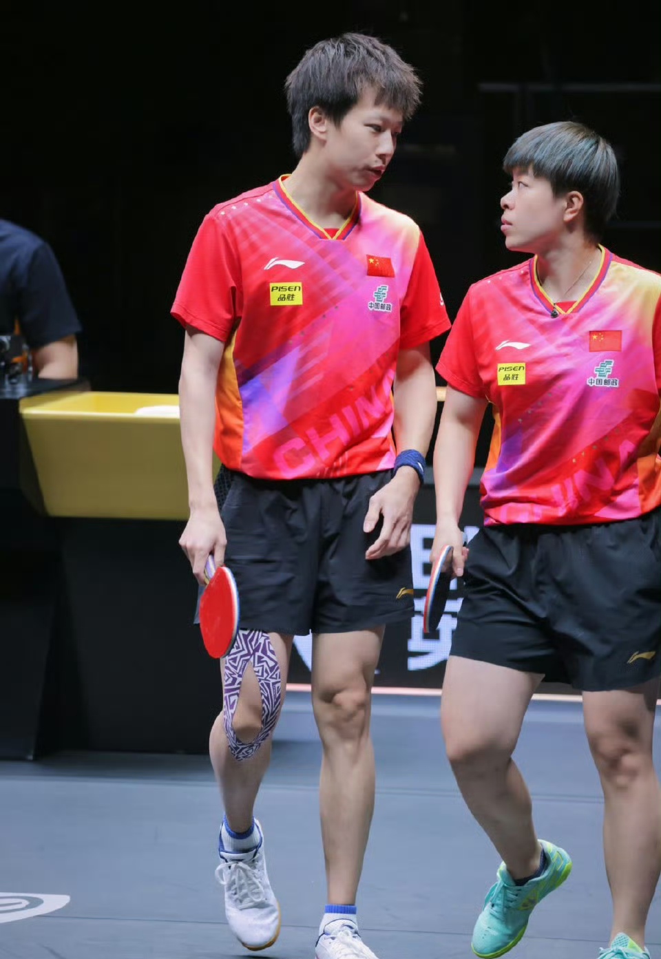 强势挺进半决赛,豪强对决惊险上演的简单介绍 强势挺进半决赛,豪强对决惊险上演的简单介绍