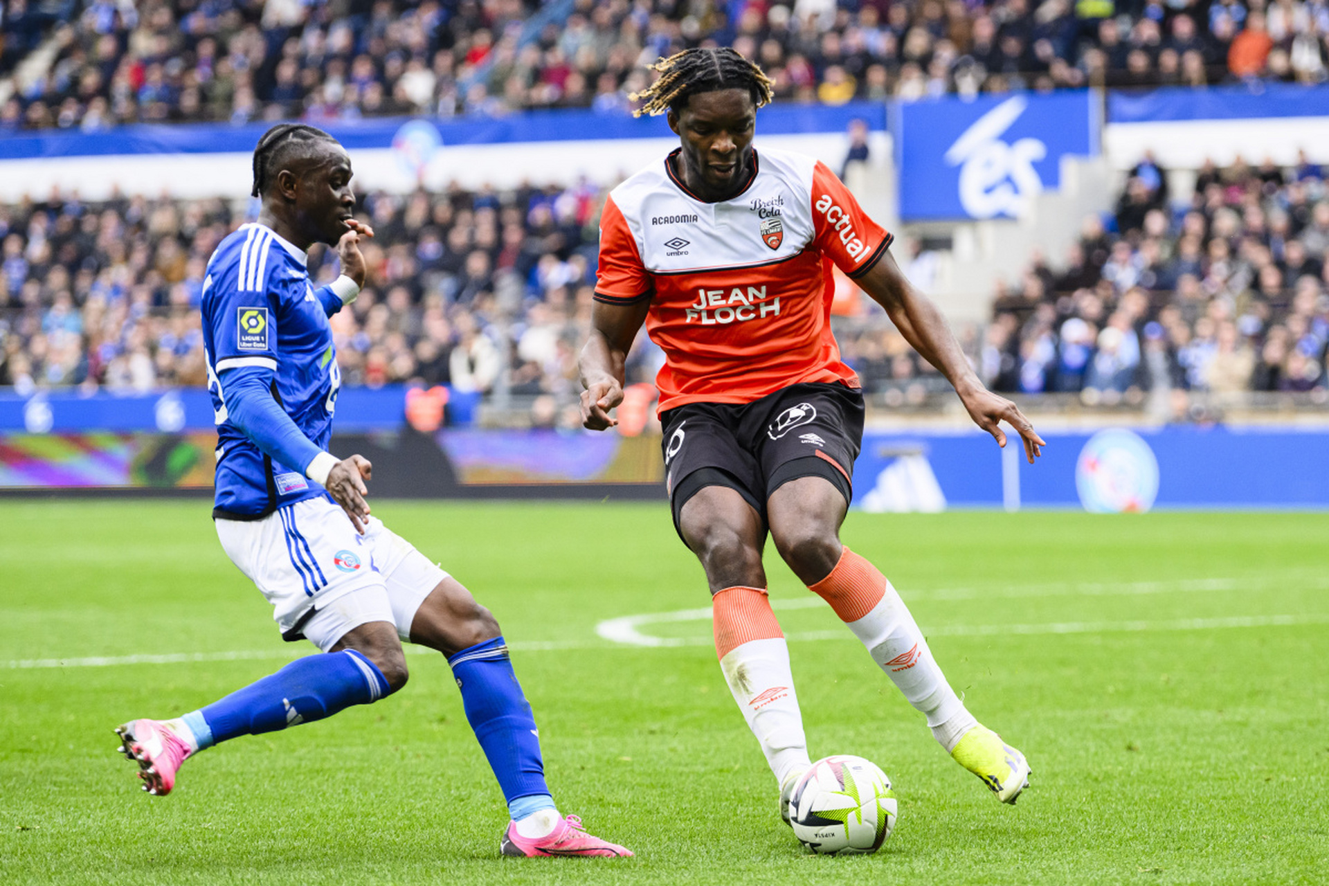 关于里昂主场击败斯特拉斯堡,继续保持领跑的信息 关于里昂主场击败斯特拉斯堡,继续保持领跑的信息